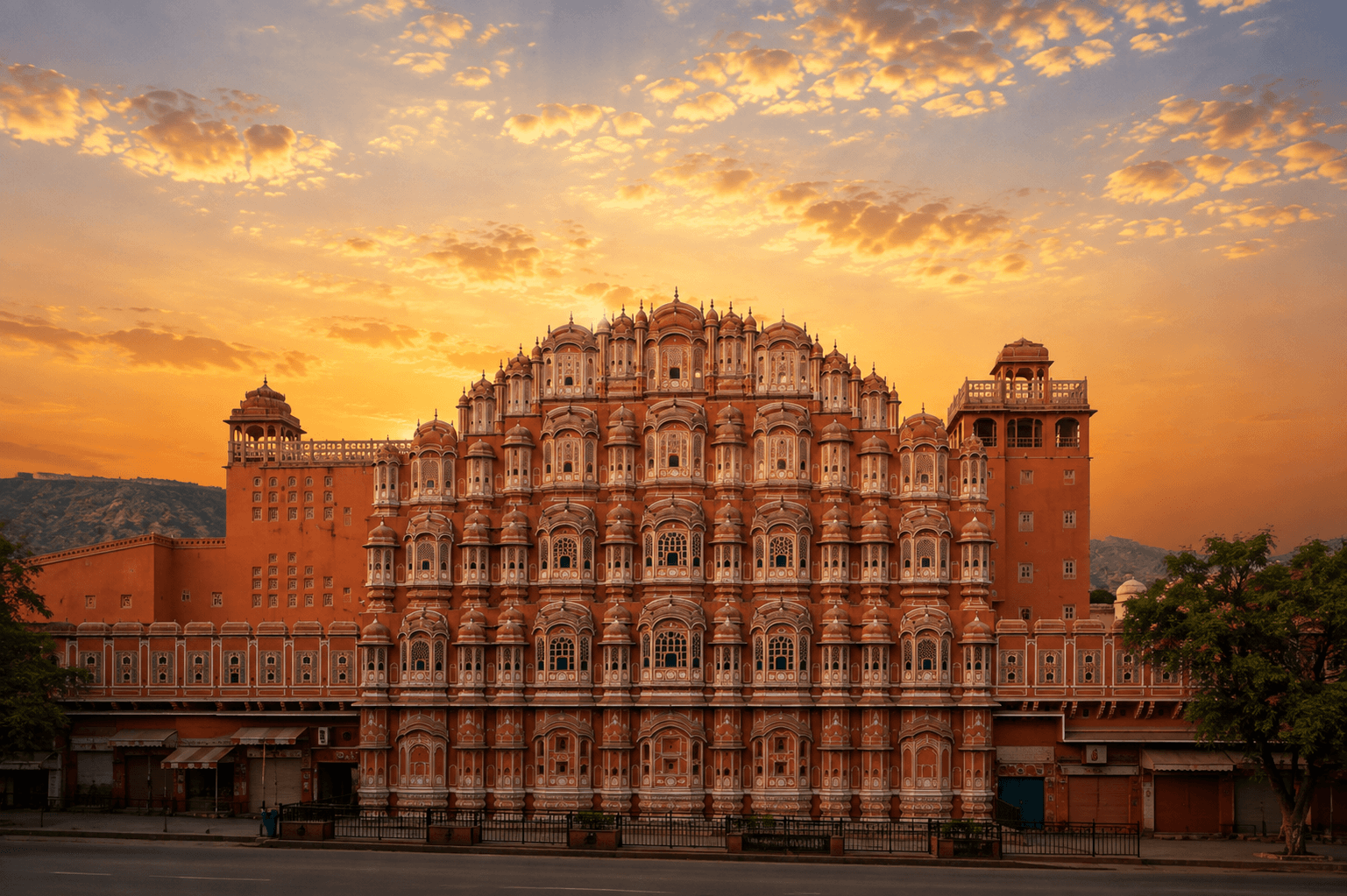 Hawa Mahal and royal Jaipur heritage
